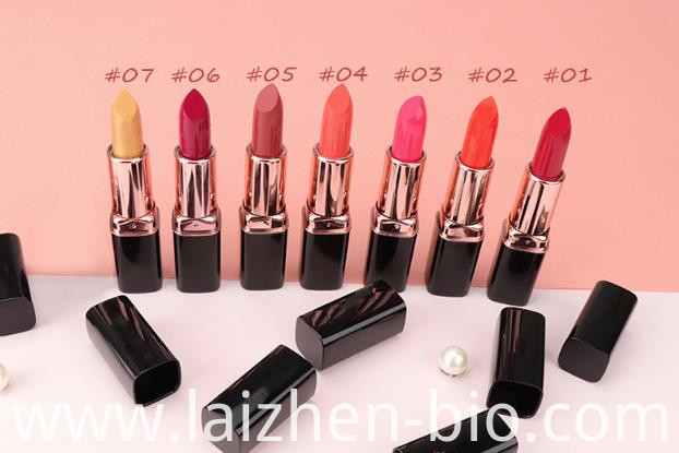 Velvet makeup lipstick Velvet makeup lipstick